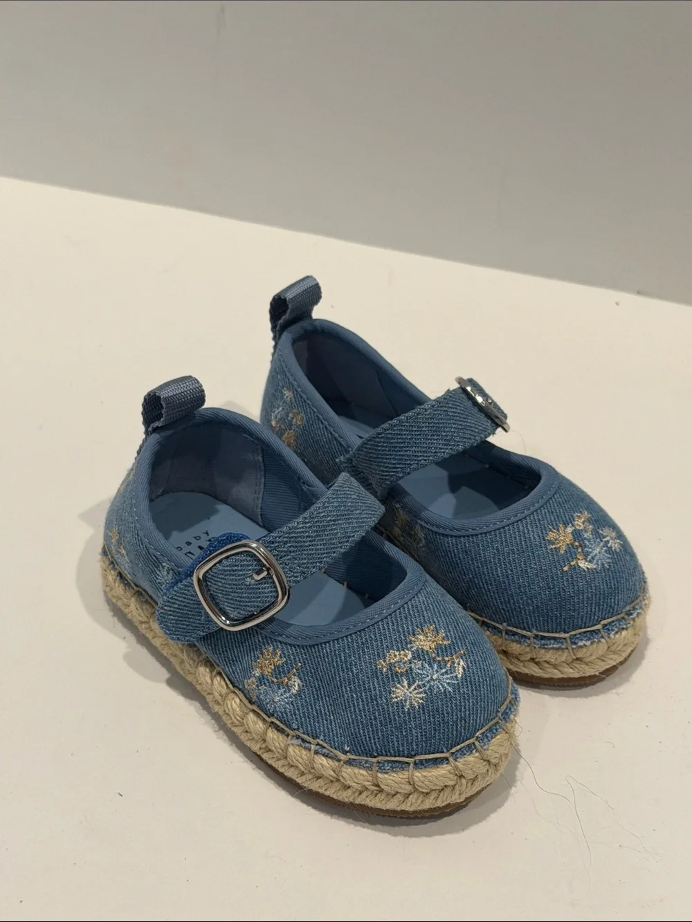 Baby Gap sz 5 Kids Blue Denim Mary Jane Espadrilles embroidered shoes summer EUC